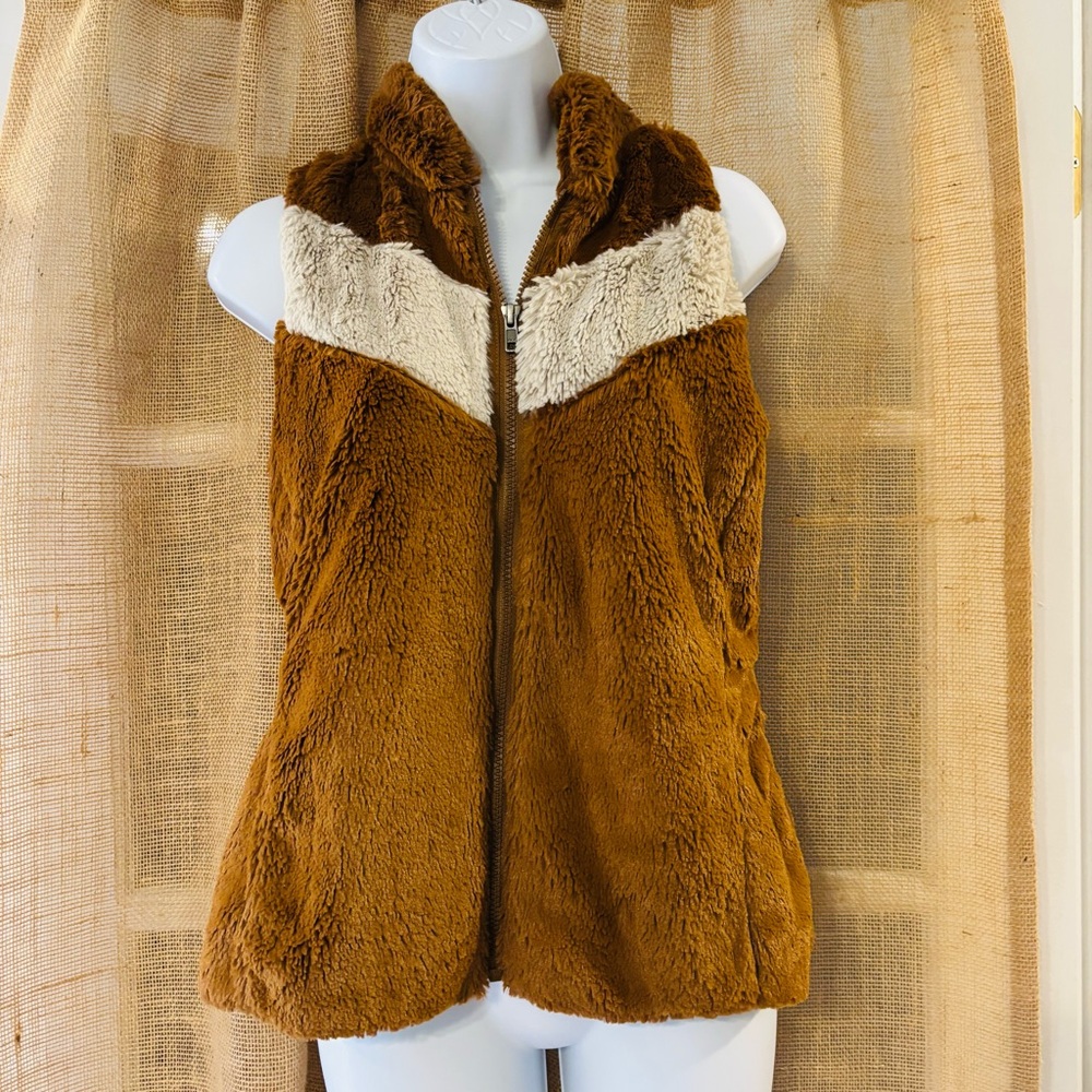 Patagonia Tan and Cream Teddy Vest